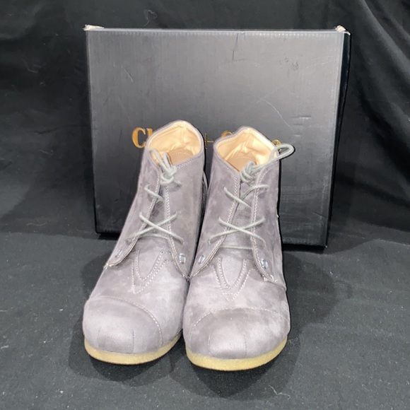 Chase + Chloe wedge booties - Picture 2 of 7